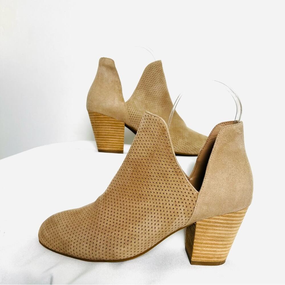 COLE HAAN Ferd Perforated Bootie, Size 9.5